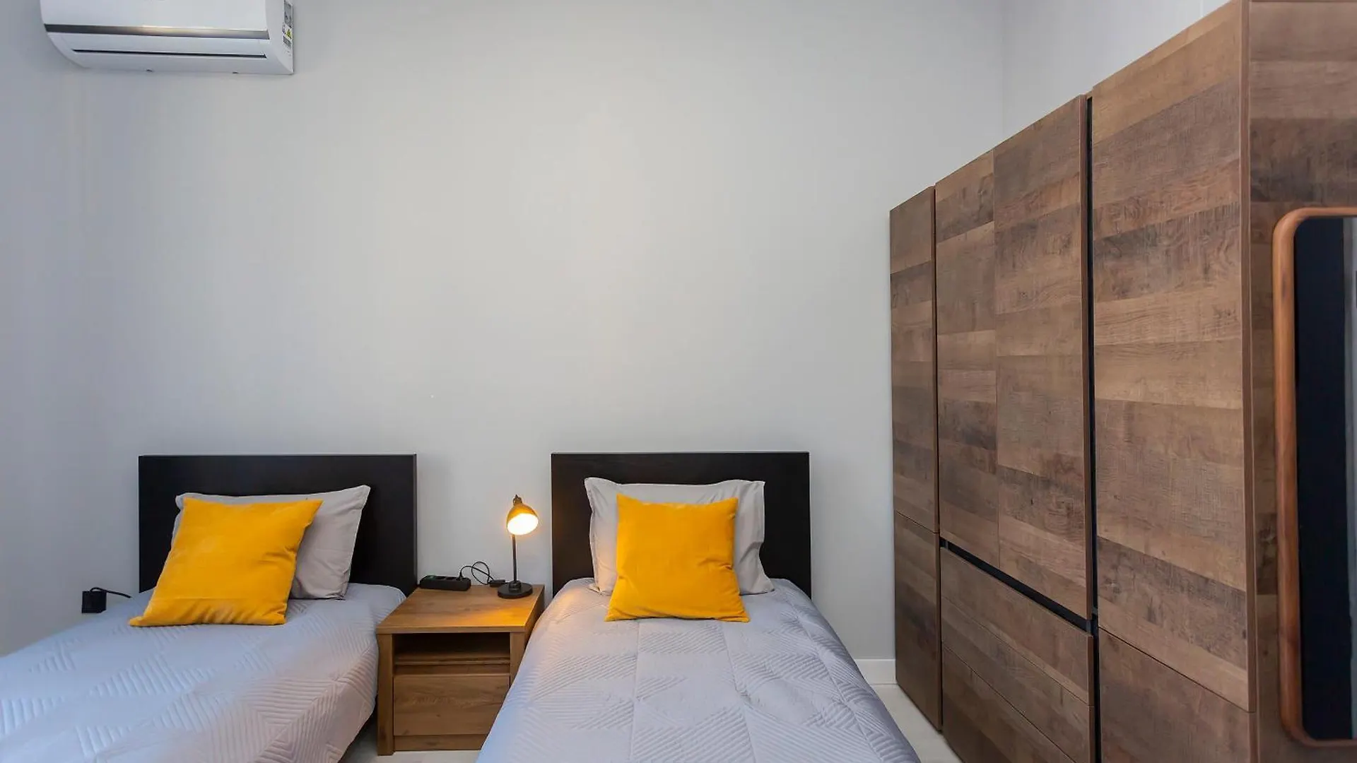 Urban Elegance Apartment Sofia